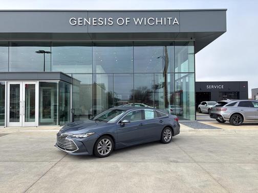 2019 Toyota Avalon XLE