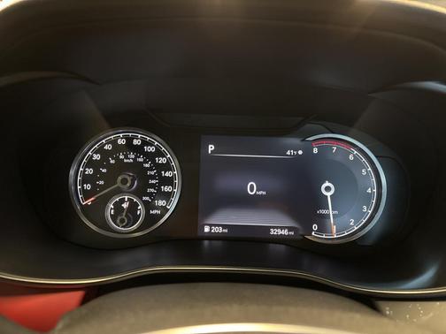 2023 Genesis G70 2.0T RWD