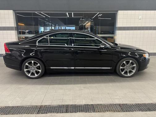 2011 Volvo S80 T6