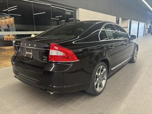 2011 Volvo S80 T6