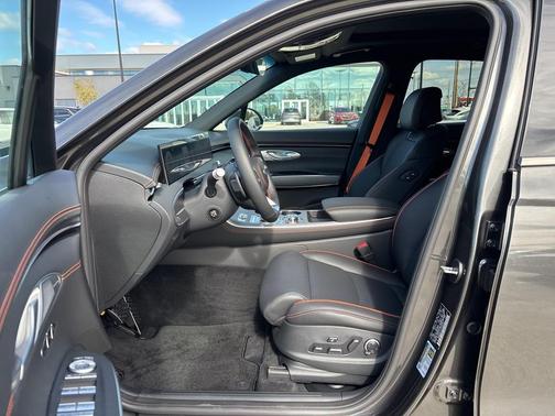 2026 Genesis GV70 3.5T Sport Advanced