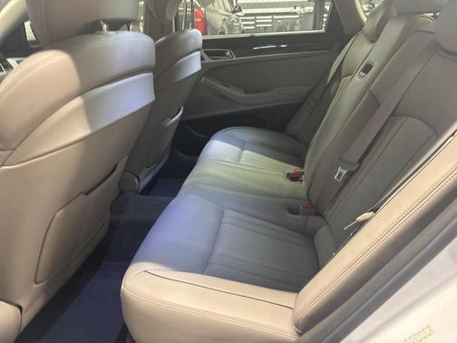 2016 Hyundai Genesis 3.8