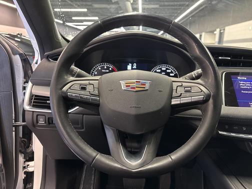 2020 Cadillac XT4 Premium Luxury