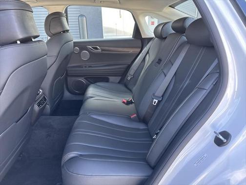 2024 Genesis G80 2.5T AWD