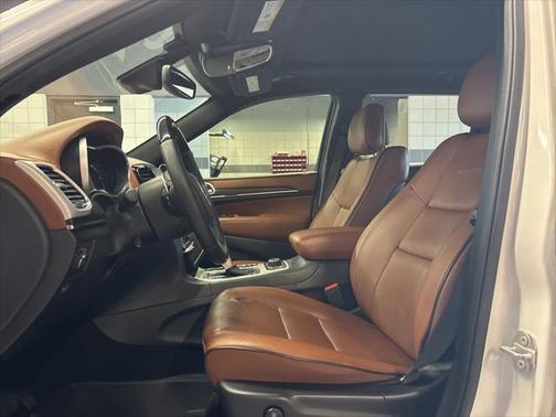 2020 Jeep Grand Cherokee Summit