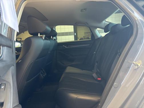 2021 Honda Accord Touring 2.0T