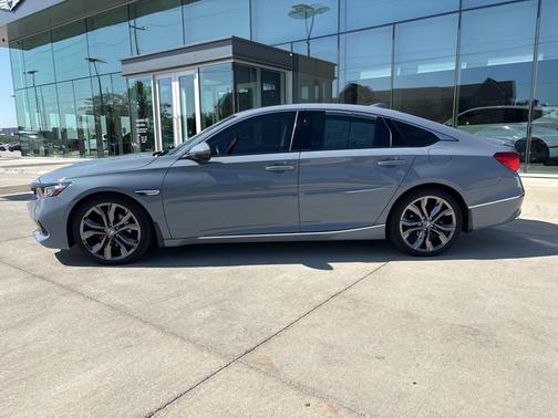 2021 Honda Accord Touring 2.0T