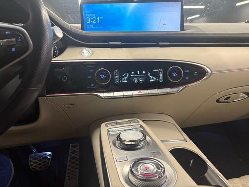 2025 Genesis GV70 3.5T AWD Sport