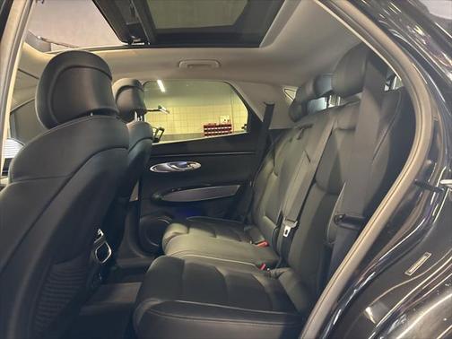 2024 Genesis GV70 2.5T AWD