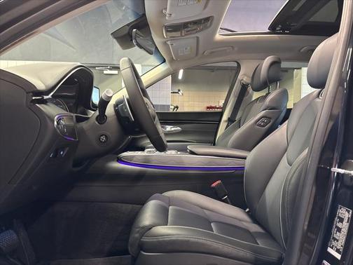 2024 Genesis GV70 2.5T AWD