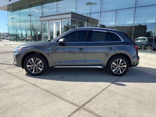 2025 Audi Q5 45 S line Premium Plus