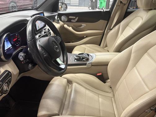 2018 Mercedes-Benz GLC 300 4MATIC