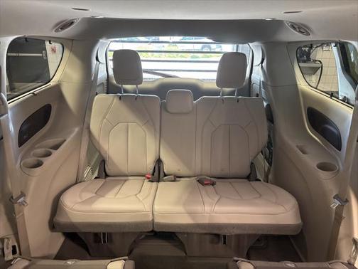 2020 Chrysler Pacifica Touring-L Plus