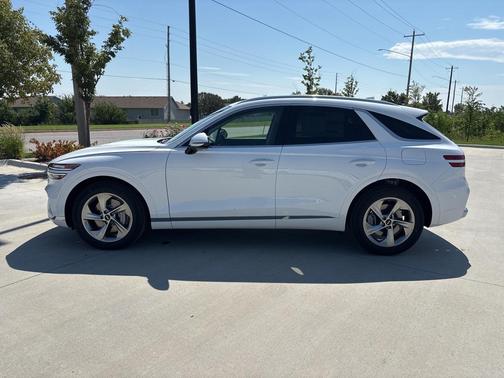 2026 Genesis GV70 2.5T Select
