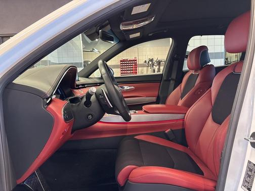 2025 Genesis GV70 2.5T AWD