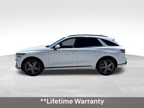 Alta White 2025 Genesis GV70 3.5T AWD Sport