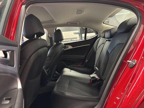 2020 Genesis G70 3.3T AWD
