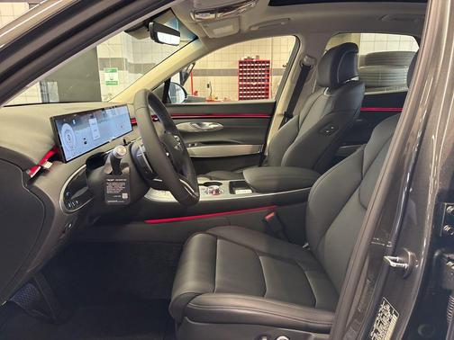 2026 Genesis GV70 2.5T Select