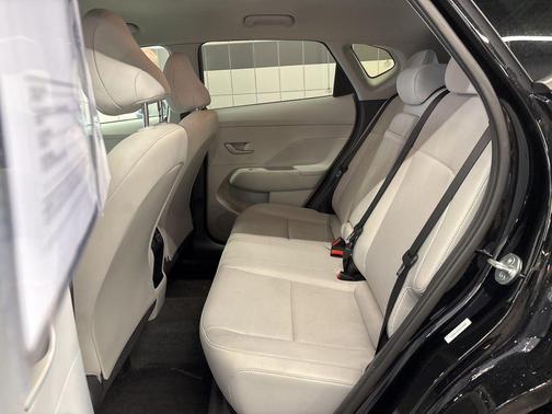 Abyss Black Pearl 2025 Hyundai KONA SEL