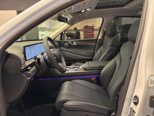 2026 Genesis GV80 2.5T