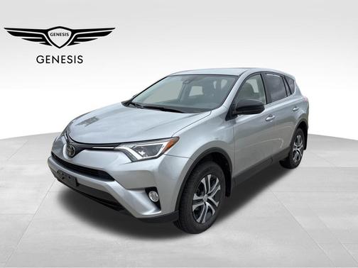 Silver Sky Metallic 2018 Toyota RAV4 LE