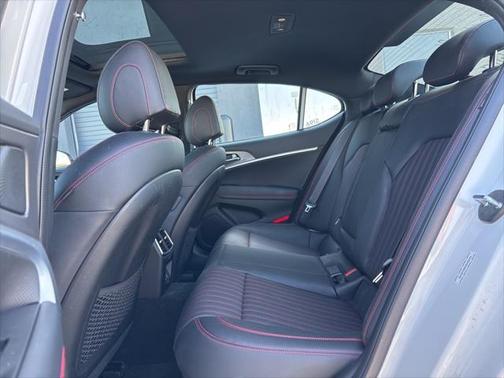 2025 Genesis G70 3.3T AWD Sport Advanced