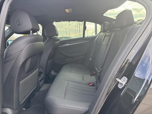 2023 BMW 530 i xDrive