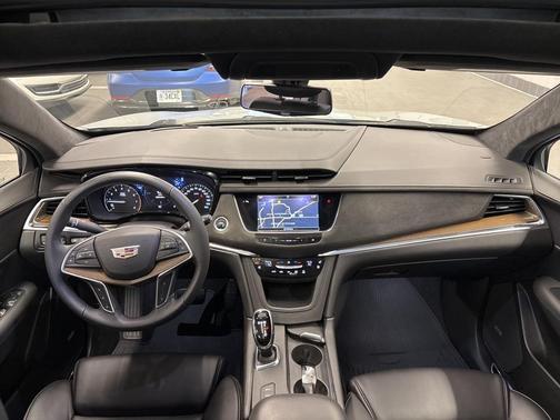 2017 Cadillac XT5 Platinum