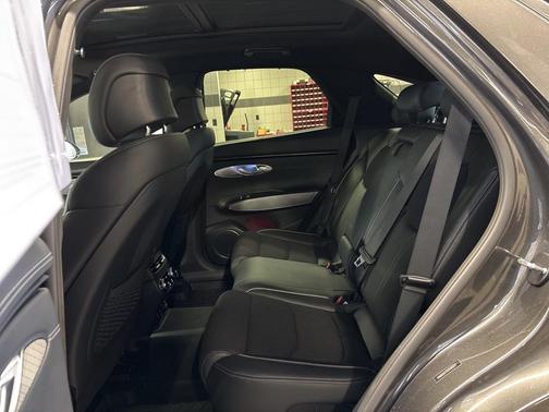 2024 Genesis GV70 2.5T AWD