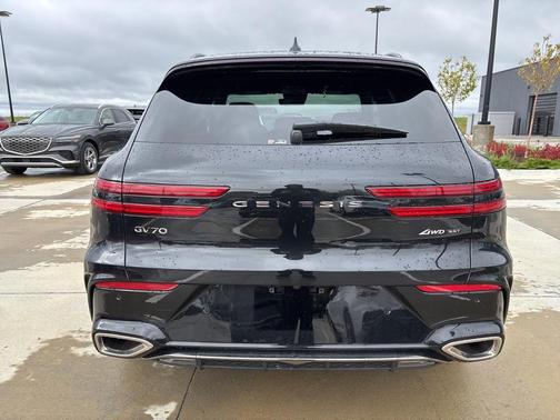 2026 Genesis GV70 3.5T Sport Advanced