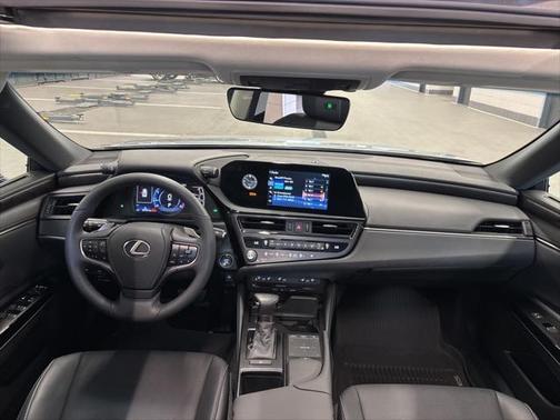 2022 Lexus ES 350 Base