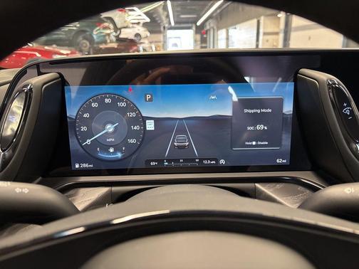 Vik Black 2026 Genesis G90 3.5T E-SC Prestige Black AWD