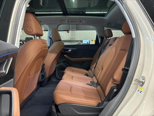 2024 Audi Q7 55 Prestige
