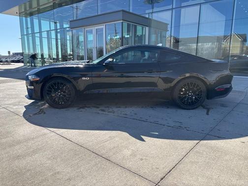2021 Ford Mustang GT Premium
