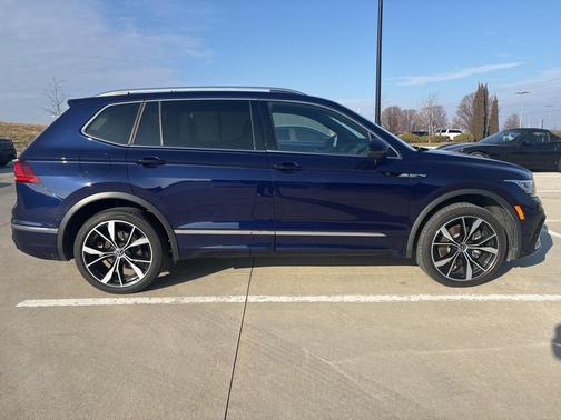 2023 Volkswagen Tiguan 2.0T SEL R-Line 4MOTION