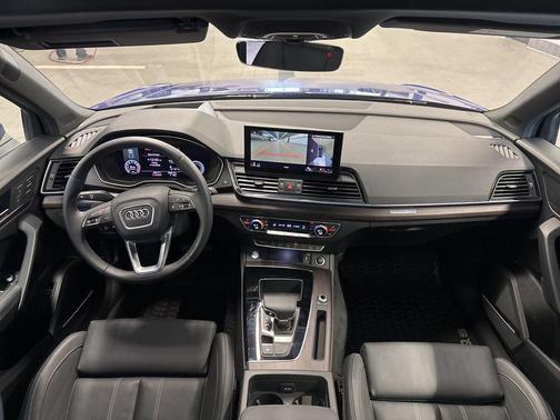 2022 Audi Q5 45 S line Prestige