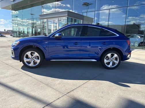2022 Audi Q5 45 S line Prestige