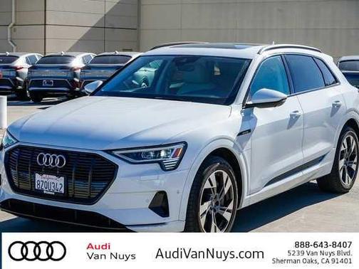 2022 Audi e-tron Premium quattro