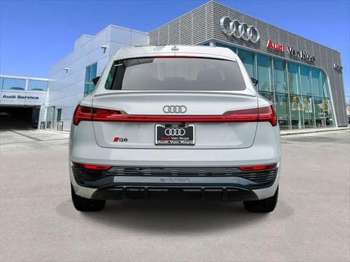 2024 Audi Q8 e-tron S line Premium Plus quattro