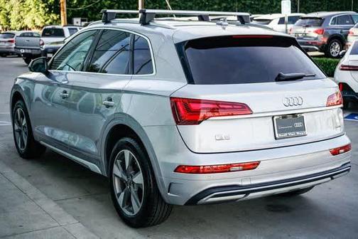 2023 Audi Q5 Premium 40 TFSI quattro S tronic