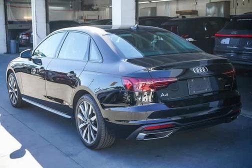 2023 Audi A4 Premium Plus 40 TFSI quattro S tronic