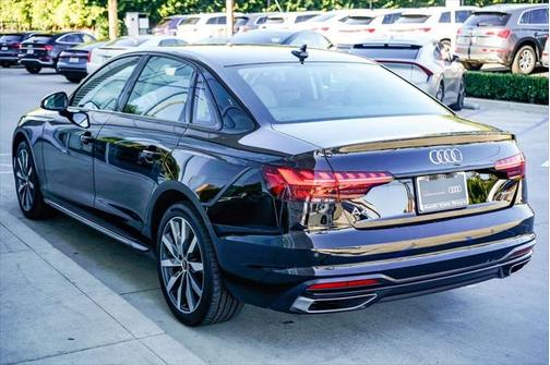 2023 Audi A4 Premium Plus 40 TFSI quattro S tronic