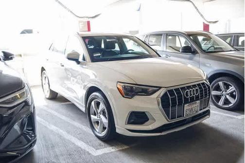 2022 Audi Q3 Premium 40 TFSI quattro Tiptronic