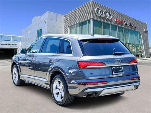 2025 Audi Q7 Premium 55 TFSI quattro Tiptronic