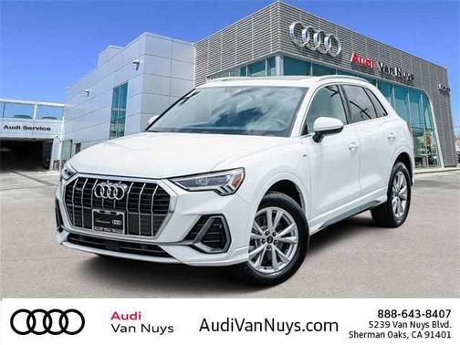 2024 Audi Q3 Premium 45 TFSI S line quattro Tiptronic