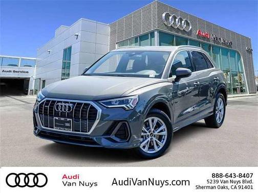 2025 Audi Q3 Premium 45 TFSI S line quattro Tiptronic