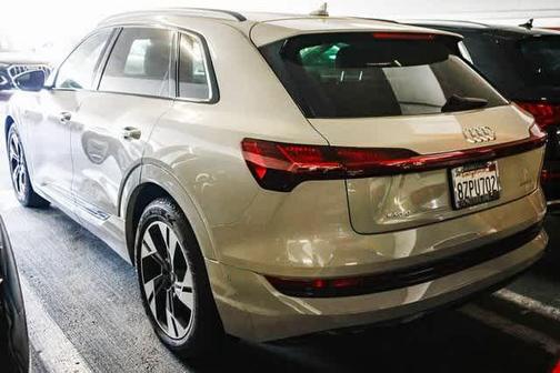 2022 Audi e-tron Premium quattro