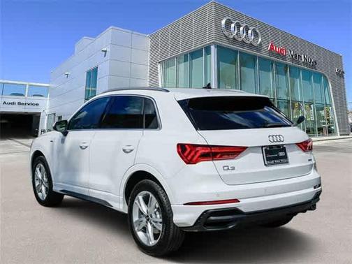 2024 Audi Q3 Premium Plus 45 TFSI S line quattro Tiptronic