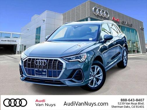 2025 Audi Q3 Premium 45 TFSI S line quattro Tiptronic