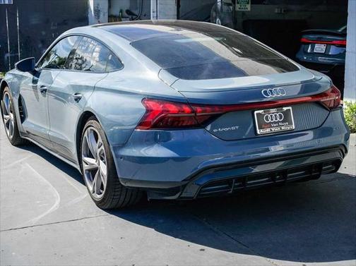 2022 Audi e-tron GT Prestige quattro